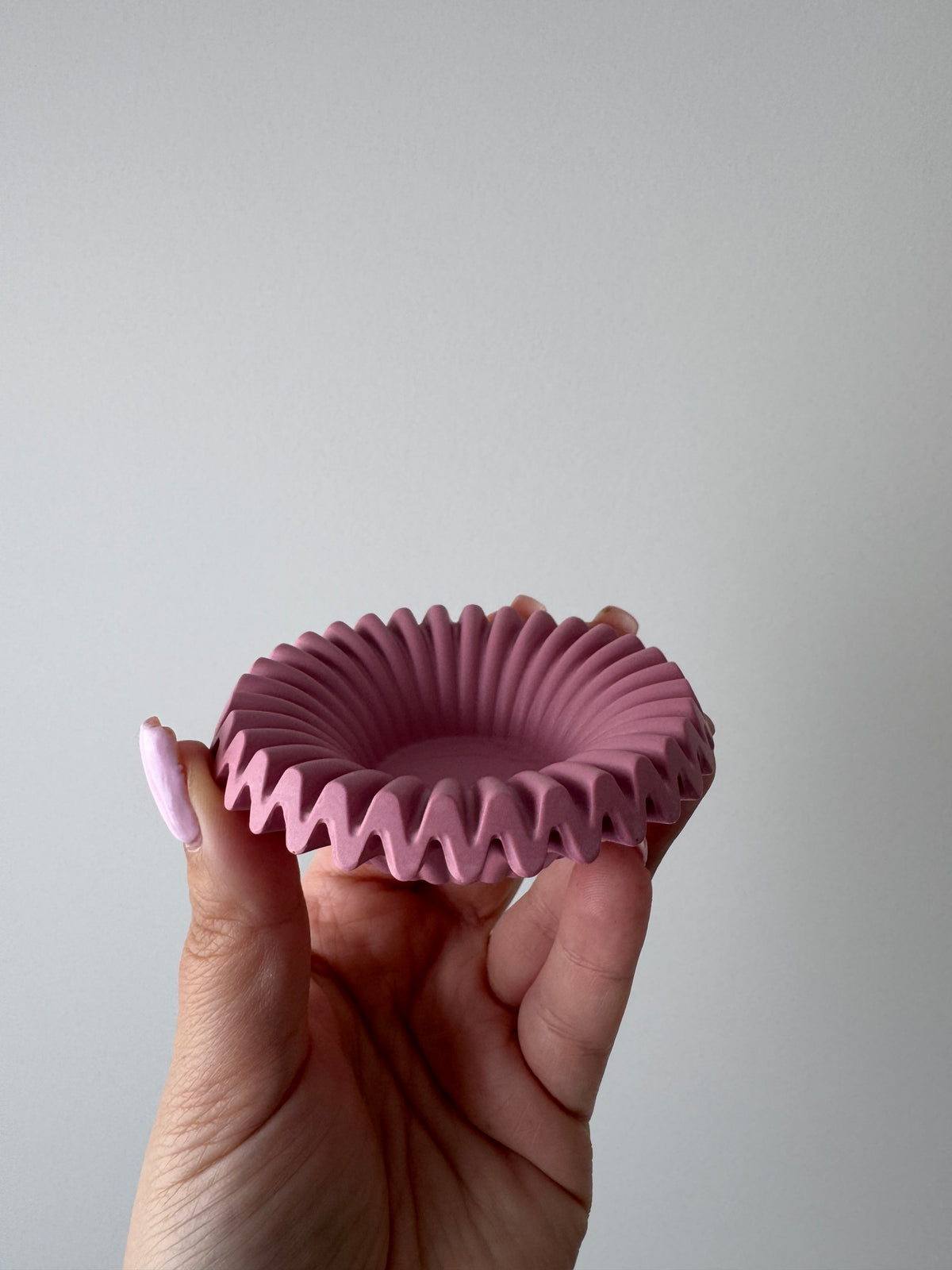 Mini Ruffle Dish - Berry