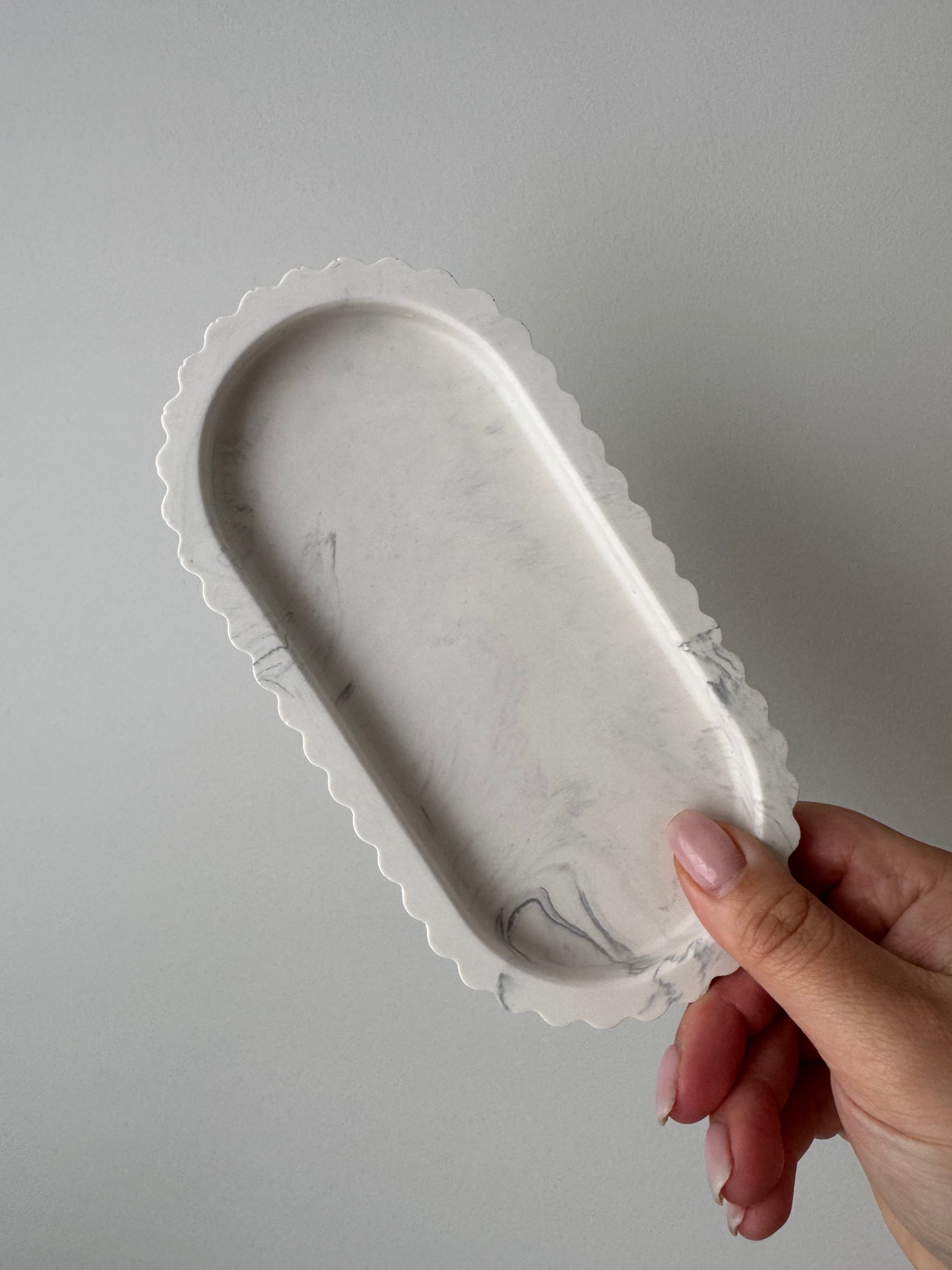 The Scalloped Essence Tray - Grey Marble