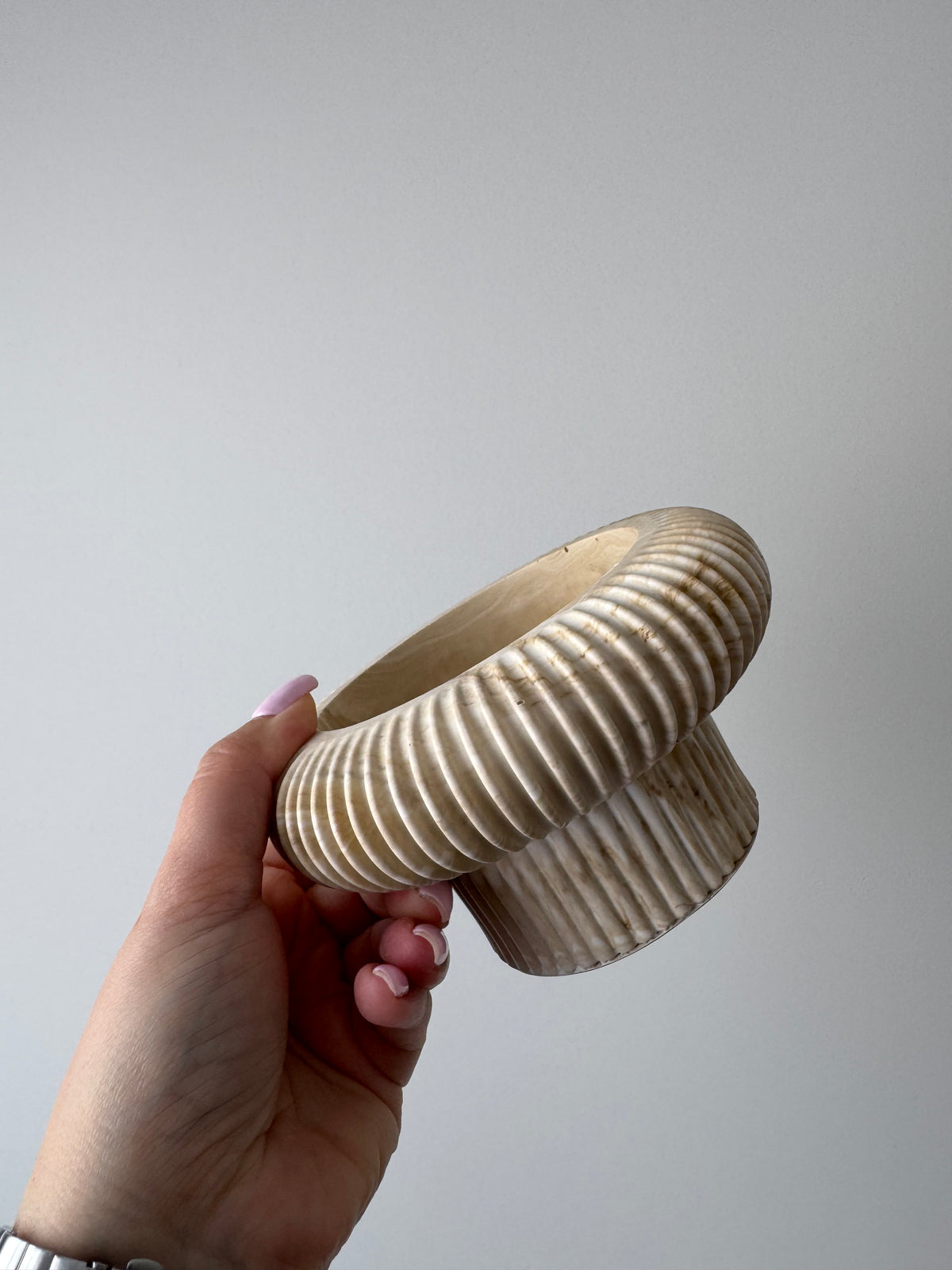 Ribbed Pedestal Bowl - Beige Marble