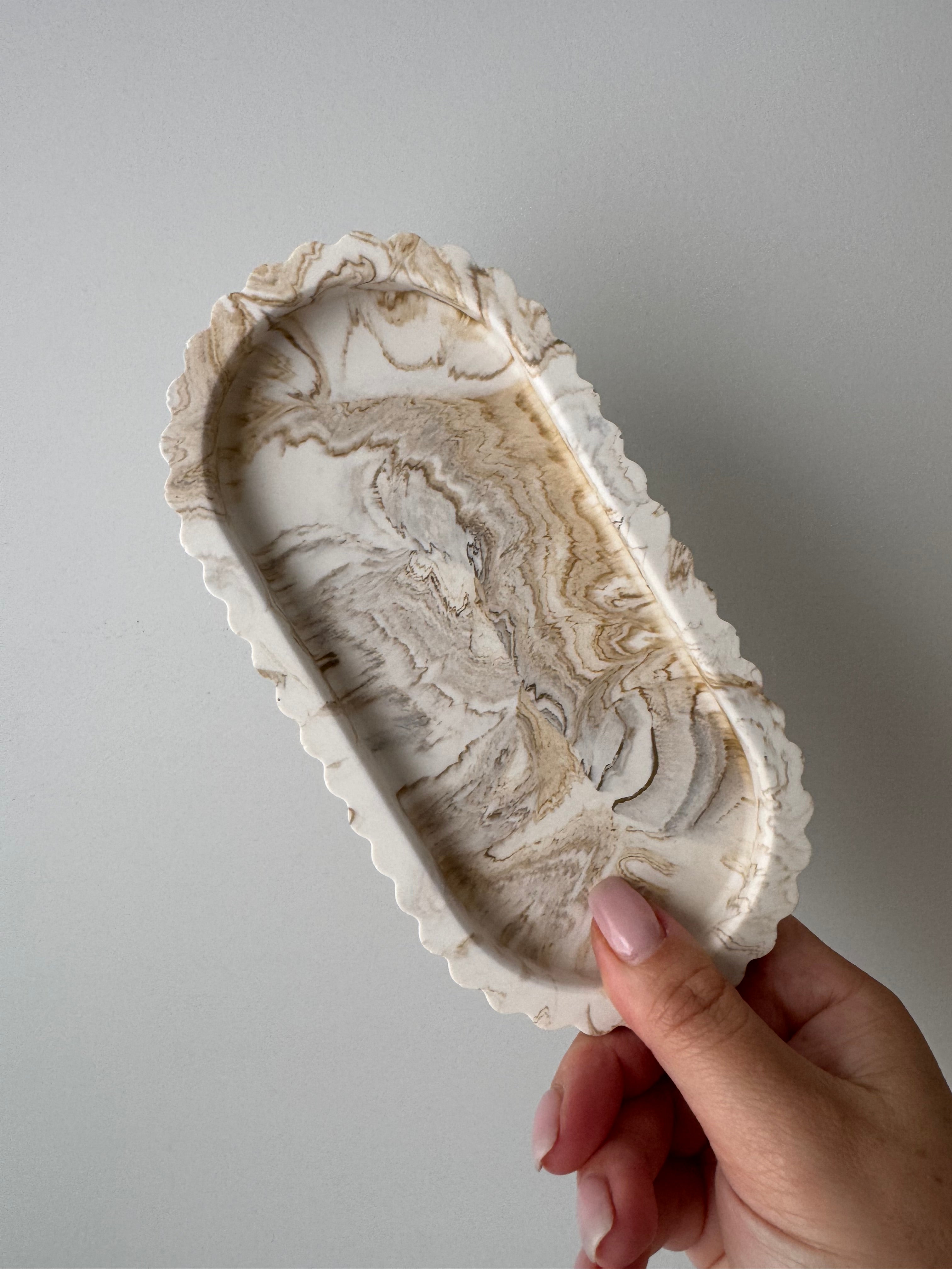 The Scalloped Essence Tray - Beige Marble