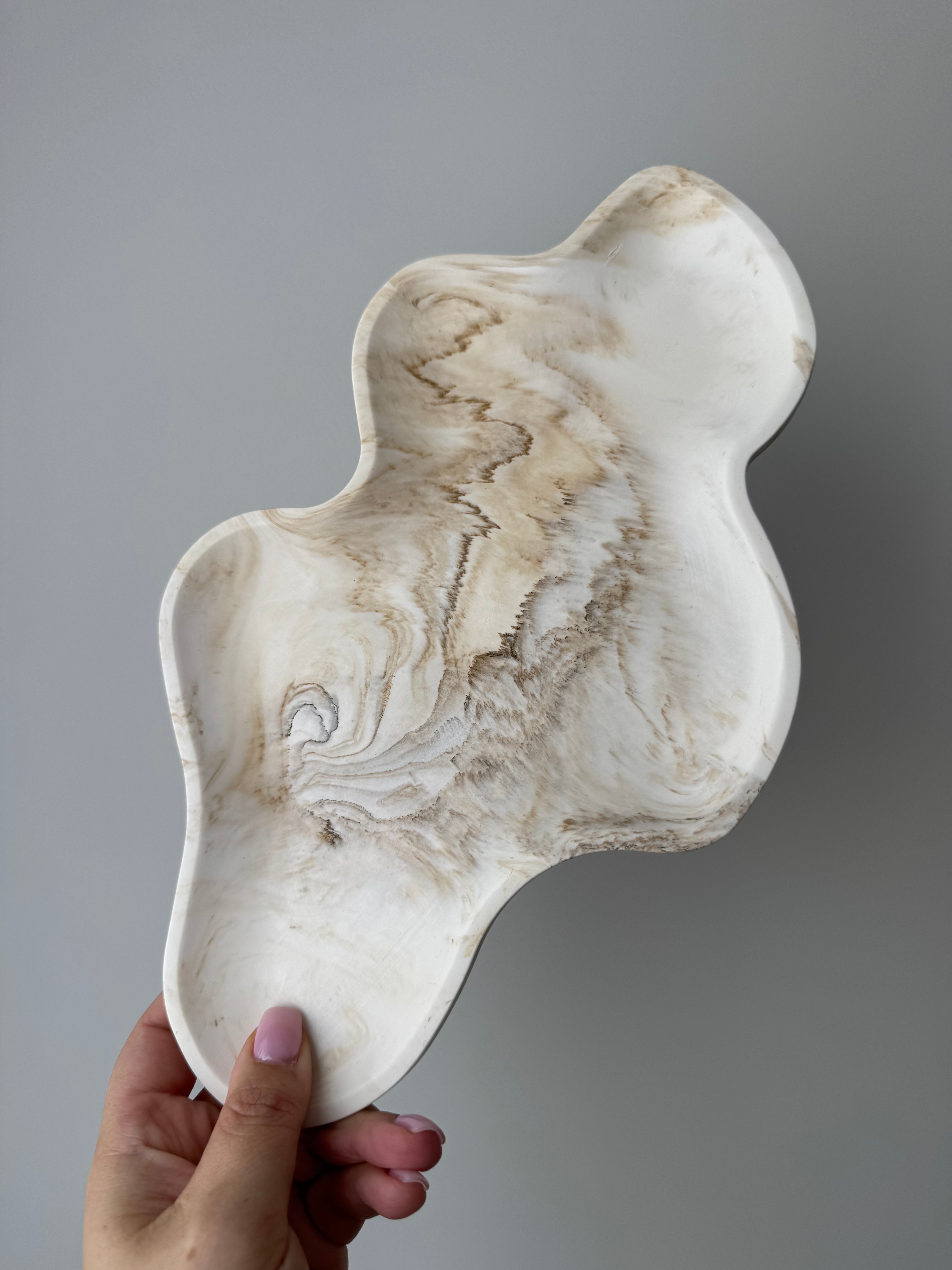 The Elara Tray - Beige Marble