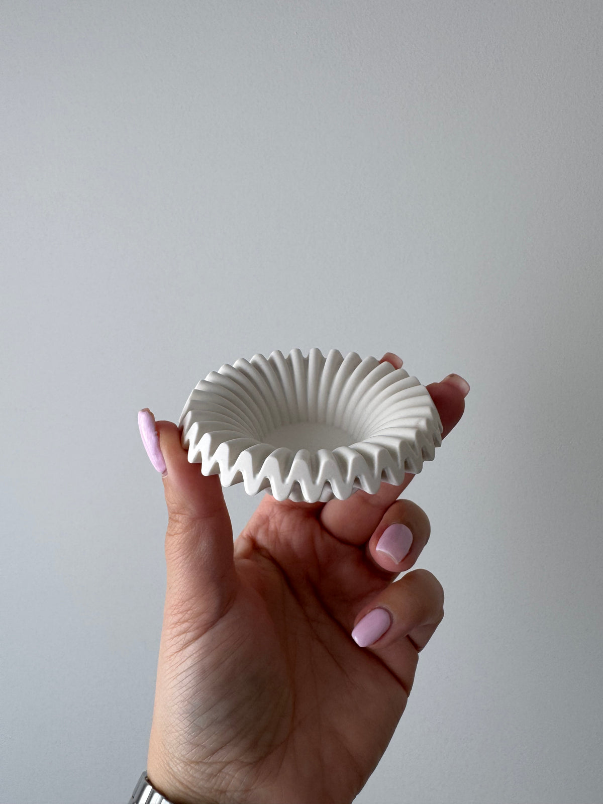 Mini Ruffle Dish - Ivory