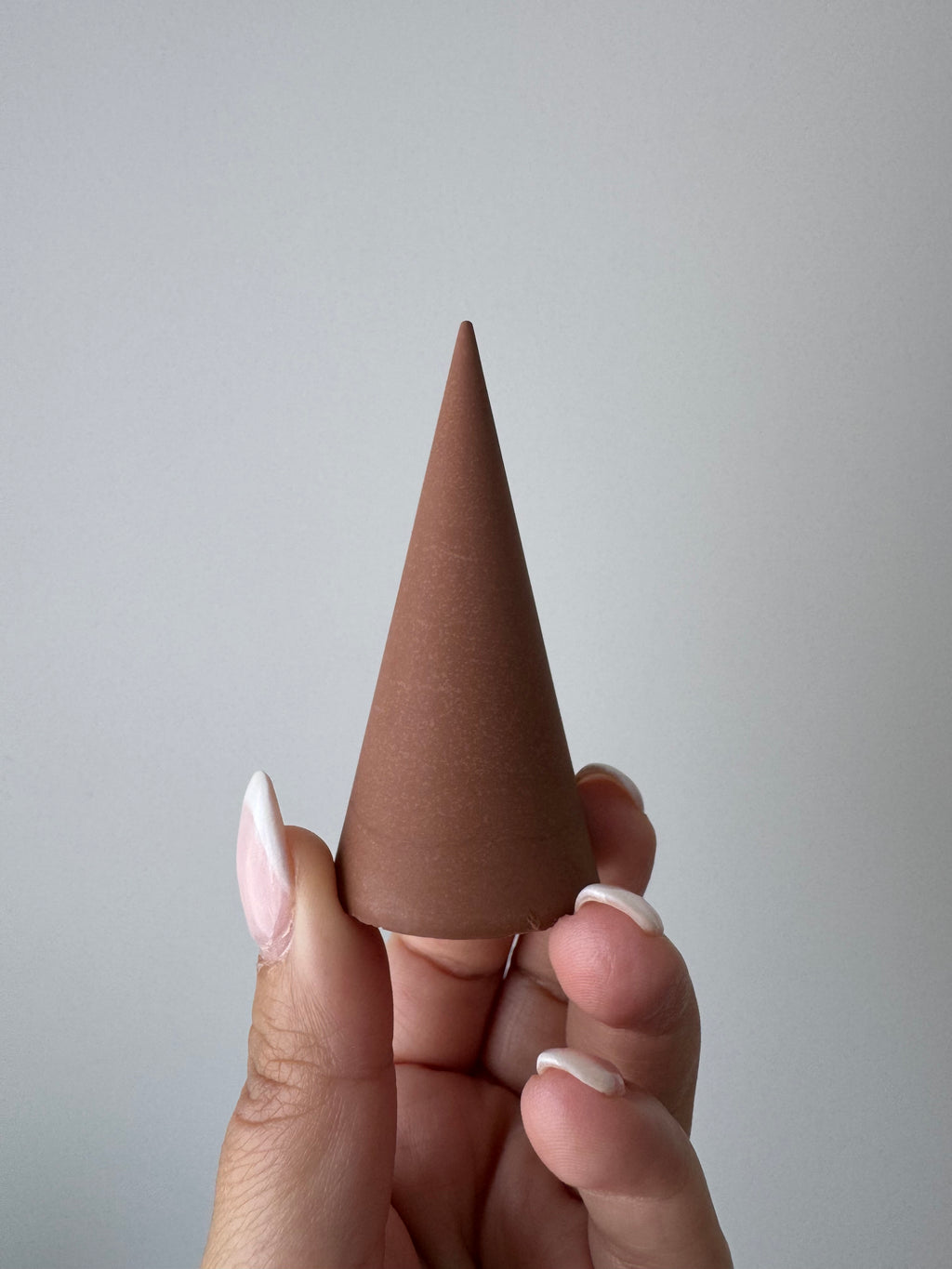 The Amara Ring Holder