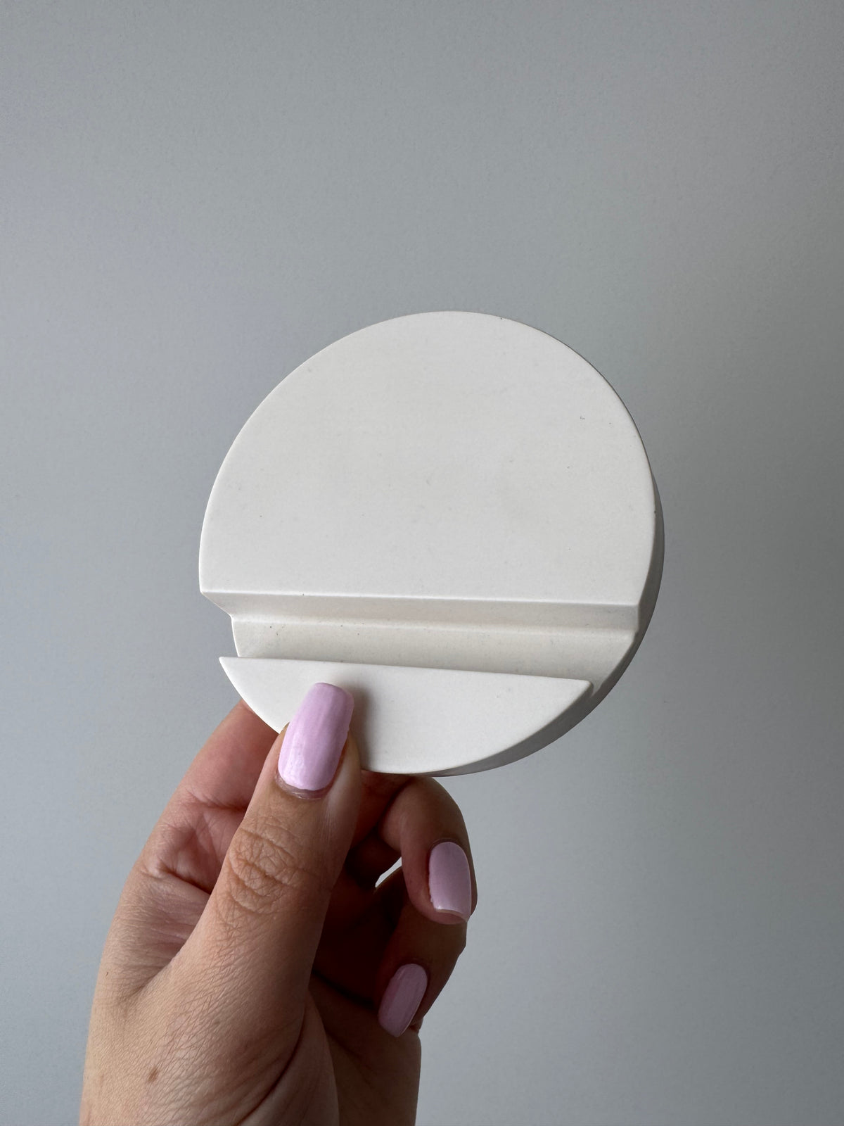 Studio Stand - Ivory