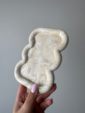 The Wavy Edge Plate - Beige Marble