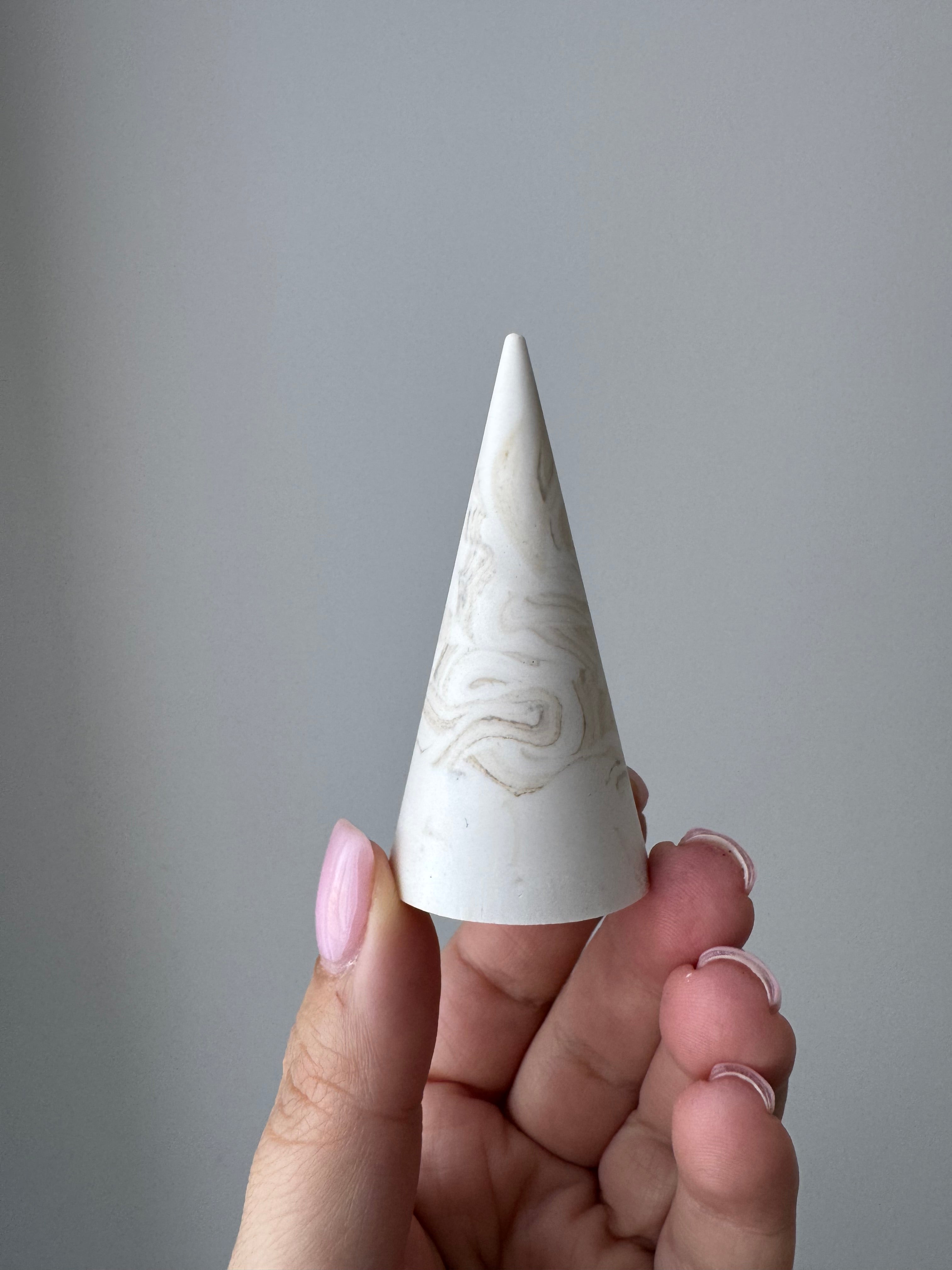 Amara Ring Holder - Beige Marble