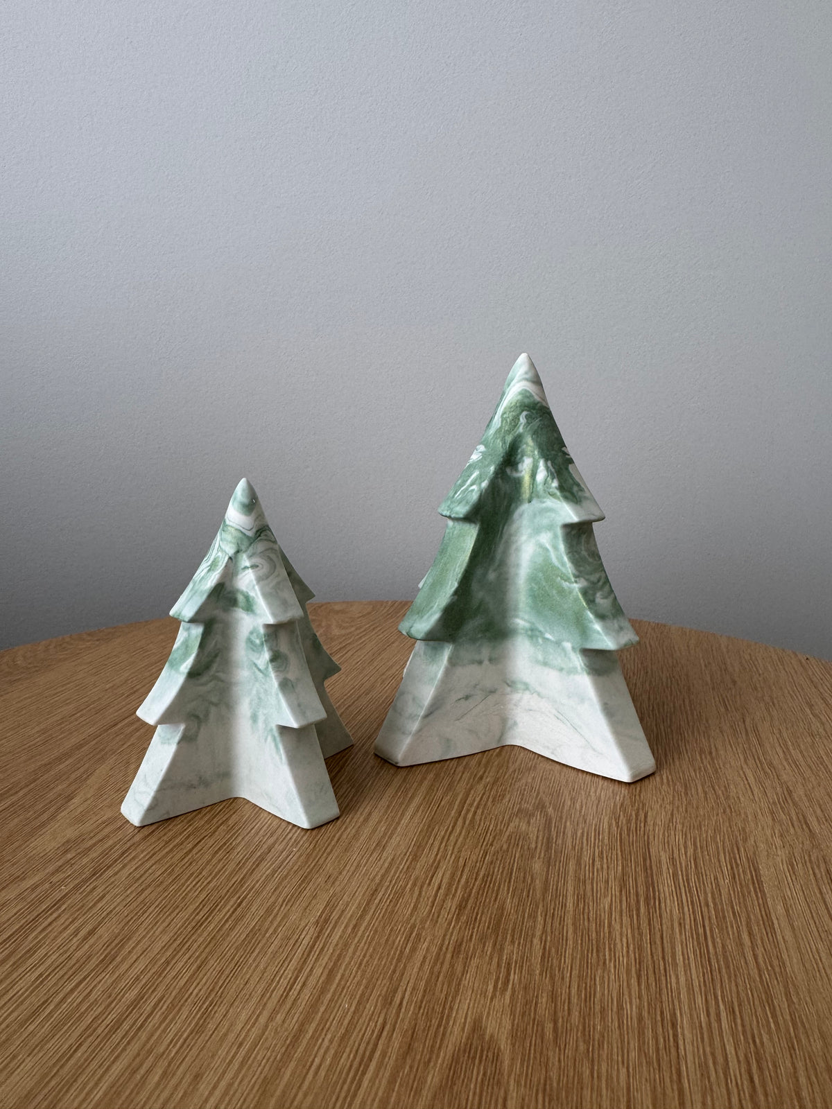 Christmas Tree Set - Green Marble (Slight gold shine)