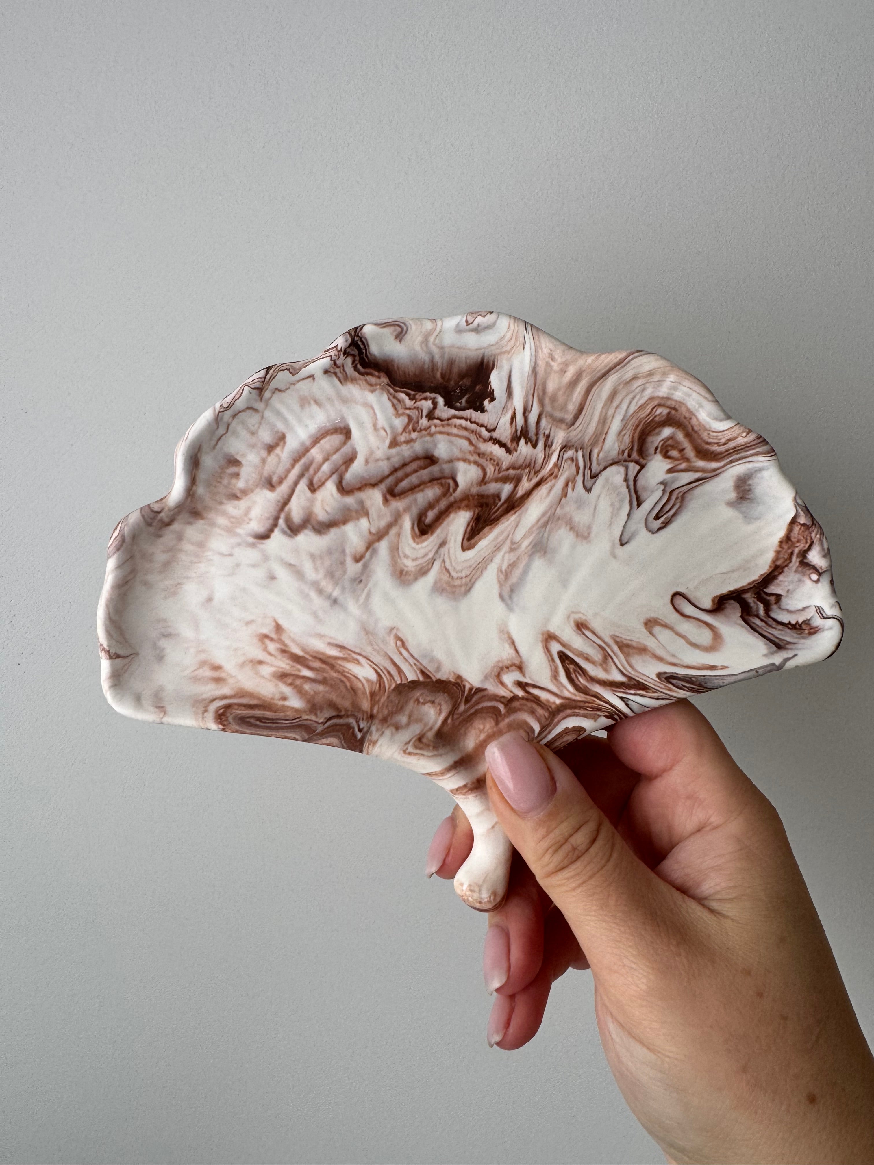 The Biloba Leaf - Mocha Marble