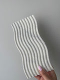 The Wave Tray - Grey Marble