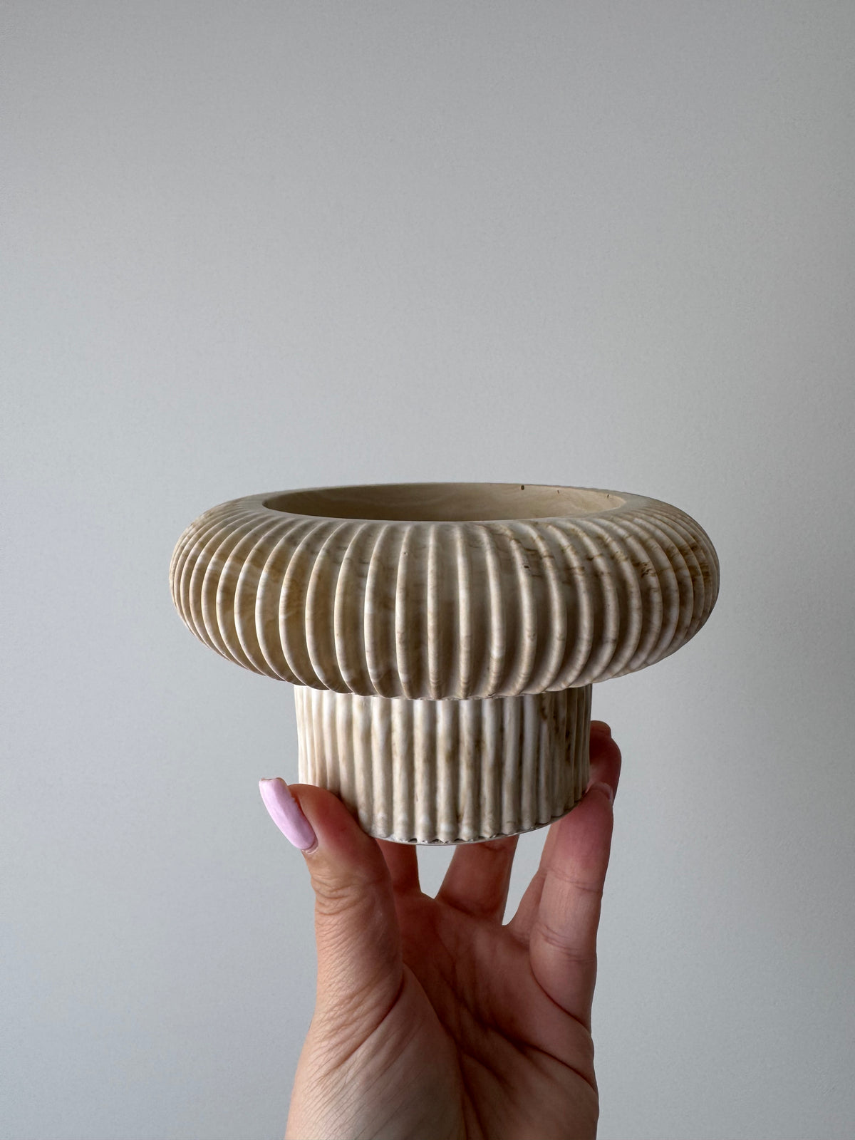 Ribbed Pedestal Bowl - Beige Marble
