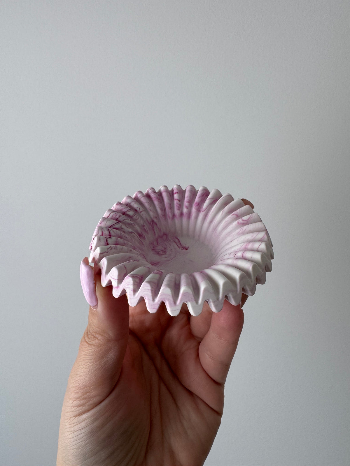 Mini Ruffle Dish - Pink Marble