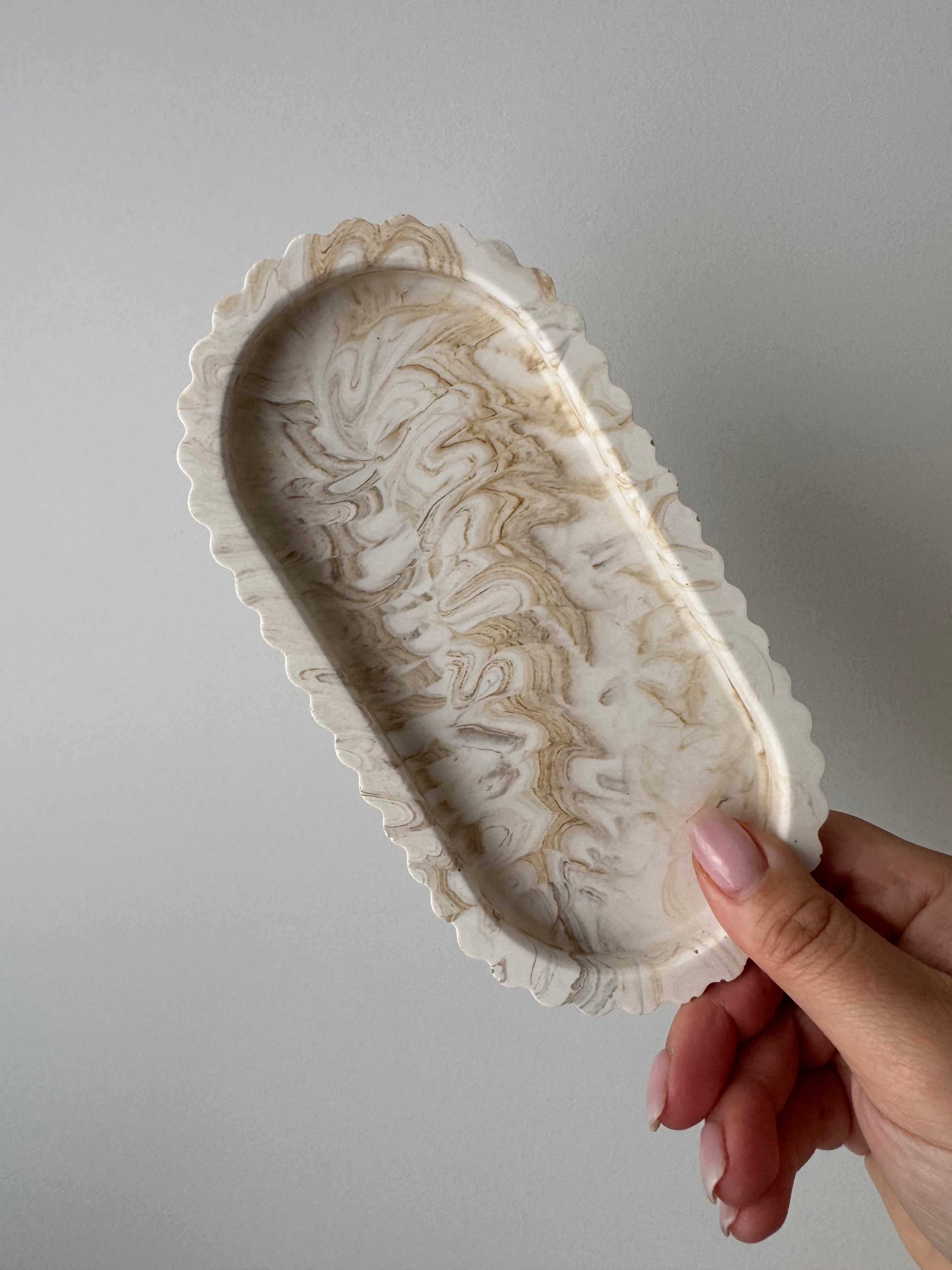 The Scalloped Essence Tray - Beige Marble