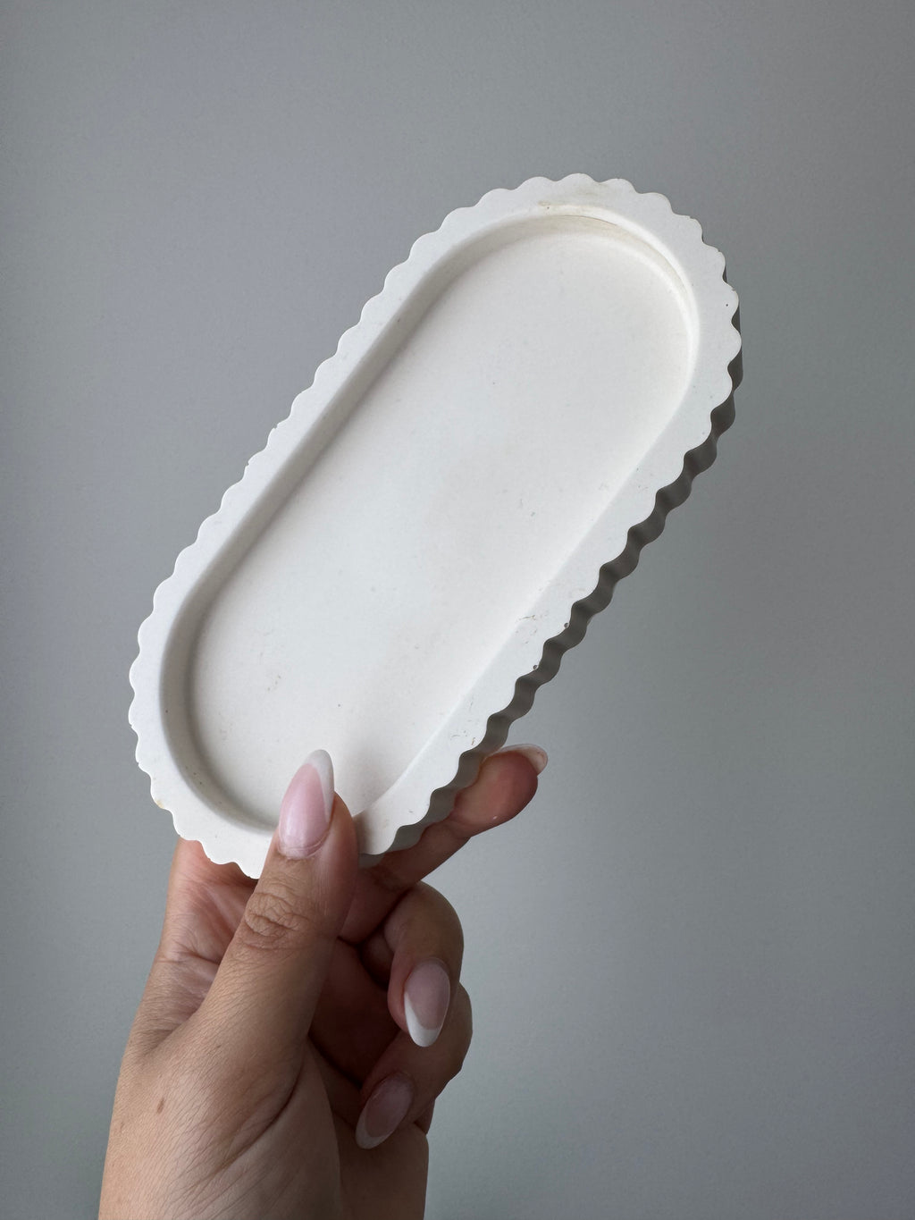 The Scalloped Essence Tray